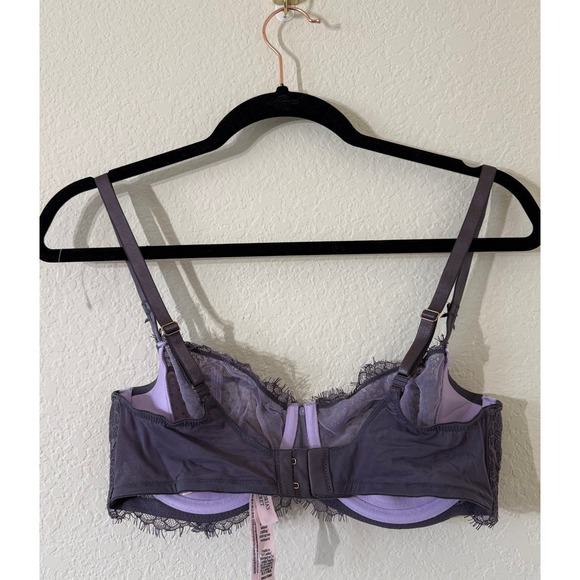 Sold - Picture 3 of 5